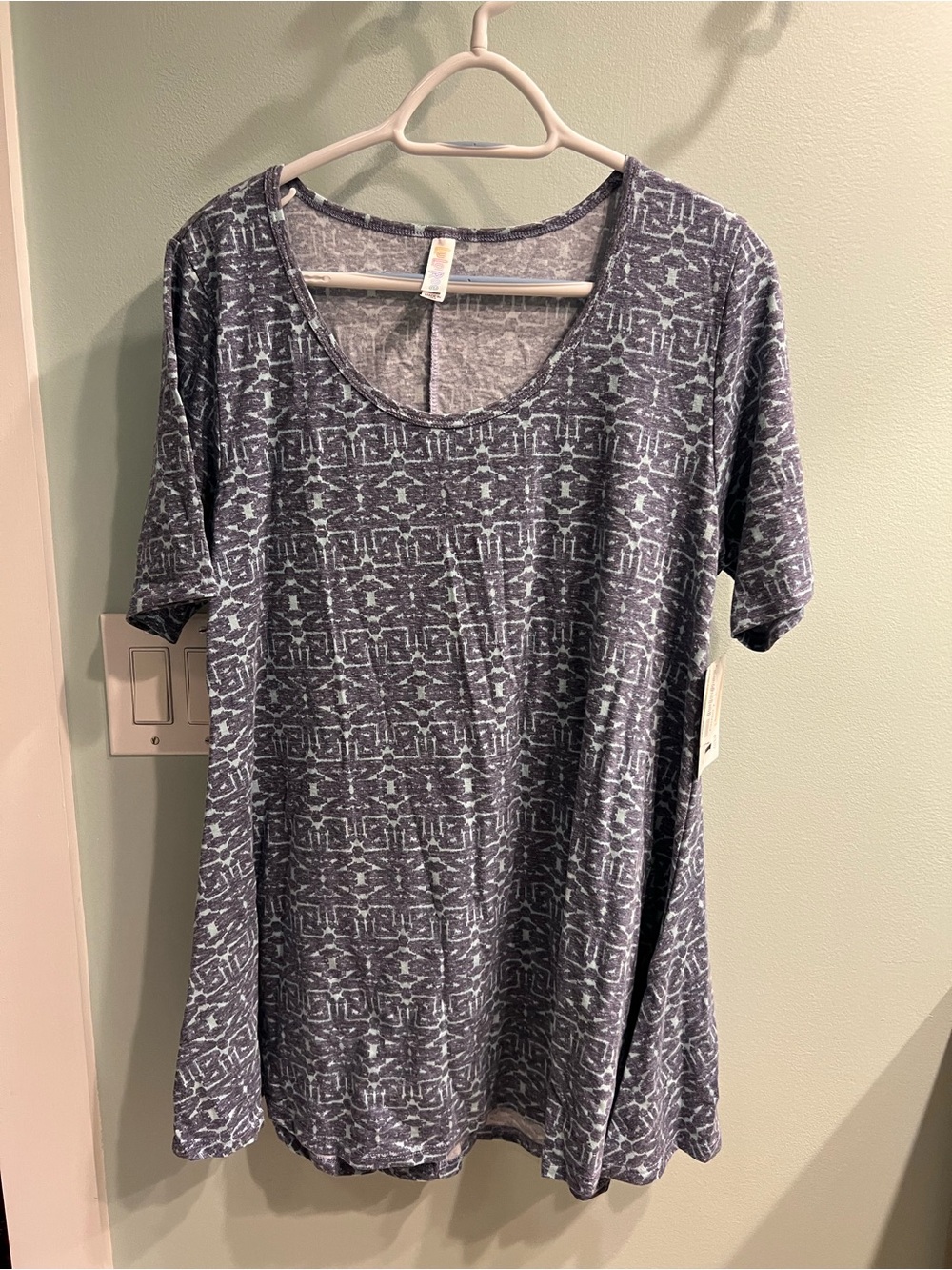 LulaRoe Perfect Tee